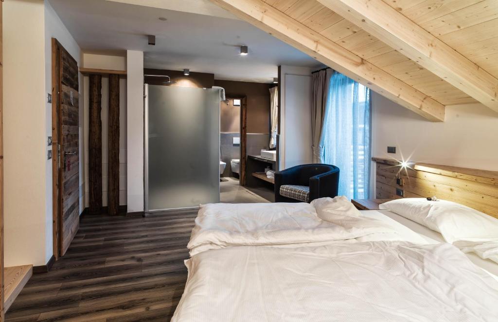 Chalet Vites Mountain Hotel Canazei Kamer foto