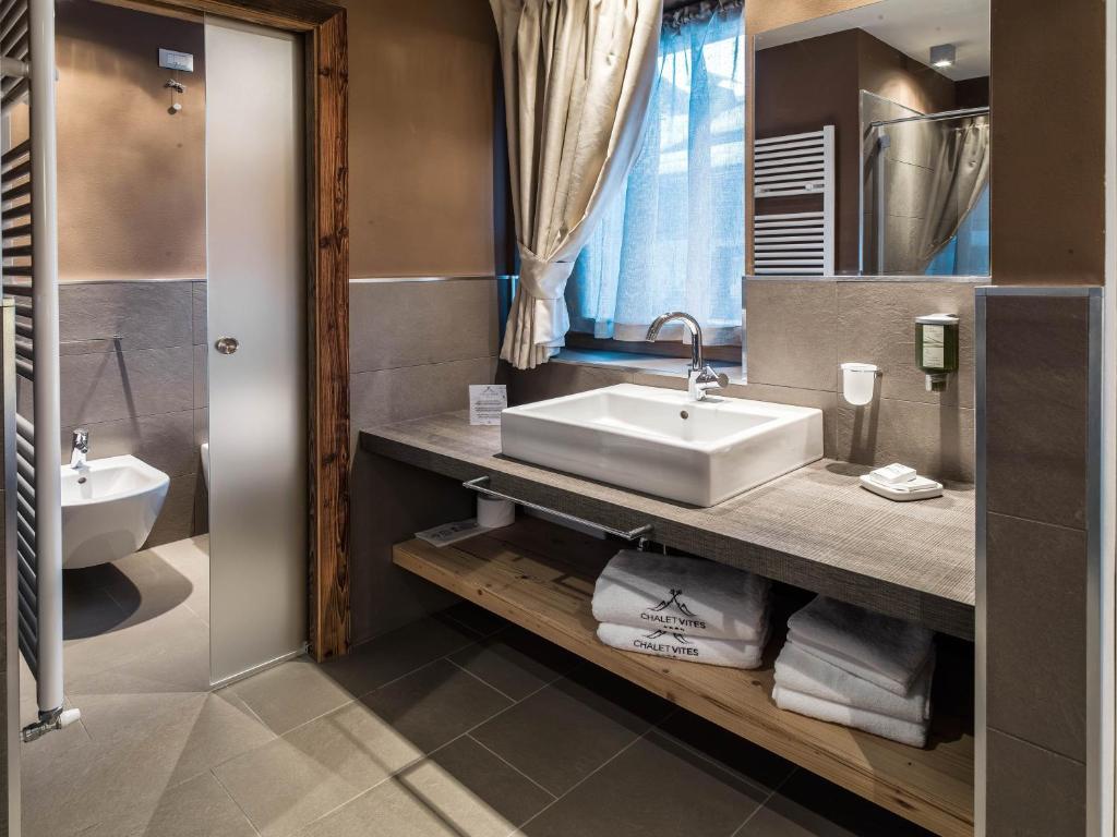 Chalet Vites Mountain Hotel Canazei Kamer foto